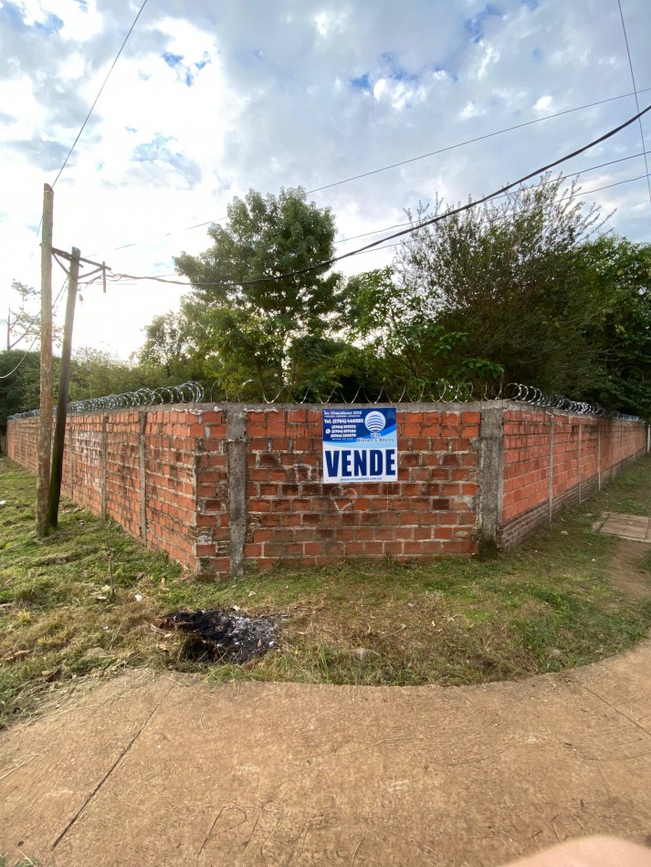 TERRENO EN VENTA EN ESQUINA - GARUPA MNES