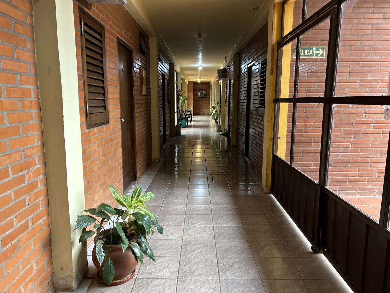 ALQUILA HABITACIONES-- RESIDENCIA UNIVERSITARIA FEMENINA
