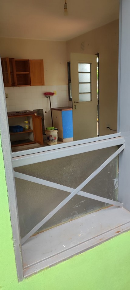 ALQUILER CASA 2 DORMI Z/JAURETCHE Y AV.QUARANTA B° 20 VIVIENDAS 