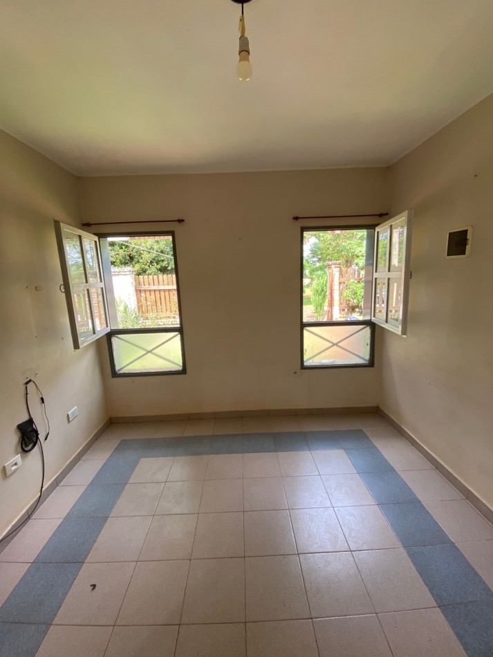 ALQUILER CASA 2 DORMI Z/JAURETCHE Y AV.QUARANTA B° 20 VIVIENDAS 