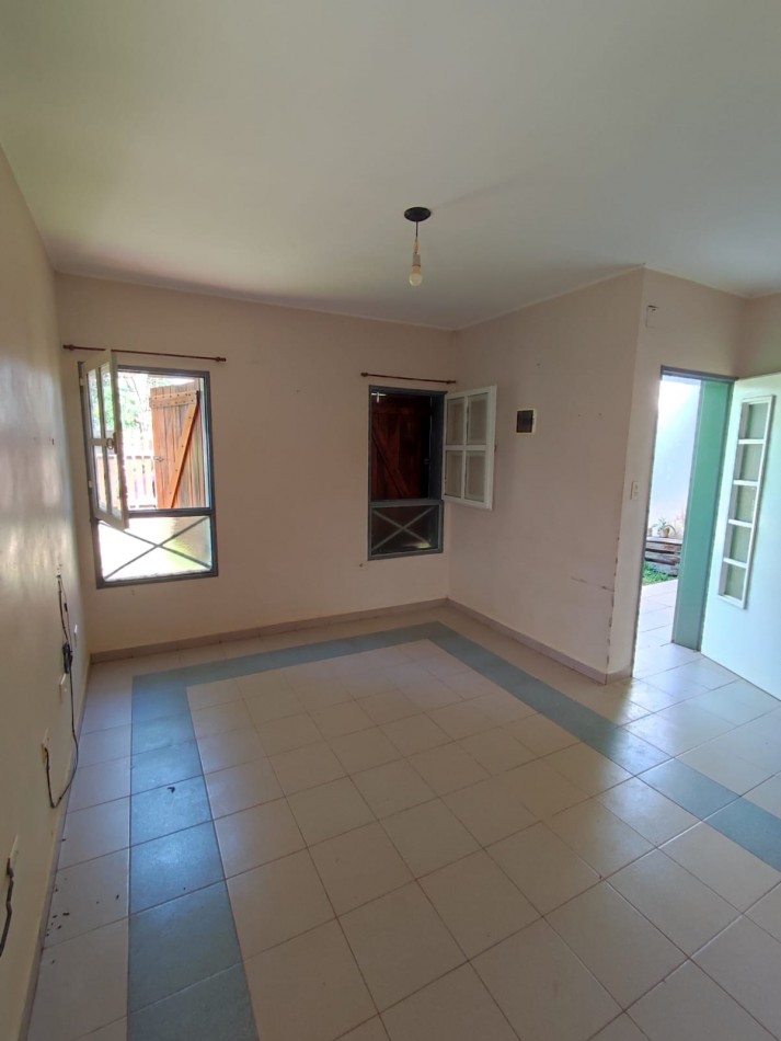 ALQUILER CASA 2 DORMI Z/JAURETCHE Y AV.QUARANTA B° 20 VIVIENDAS 