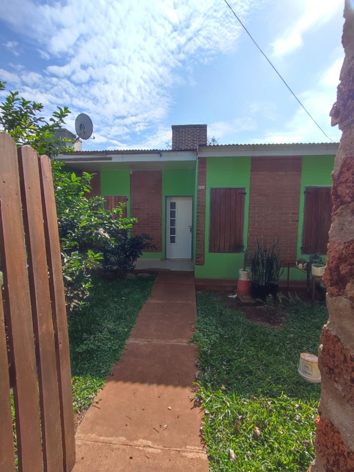 ALQUILER CASA 2 DORMI Z/JAURETCHE Y AV.QUARANTA B° 20 VIVIENDAS 