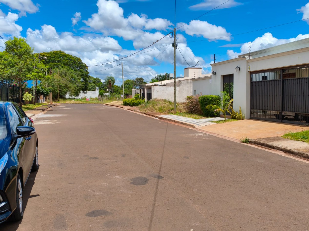 TERRENO EN VENTA Z/AV. BRAULIO ARECO(115) Y AV. ITUZAINGO