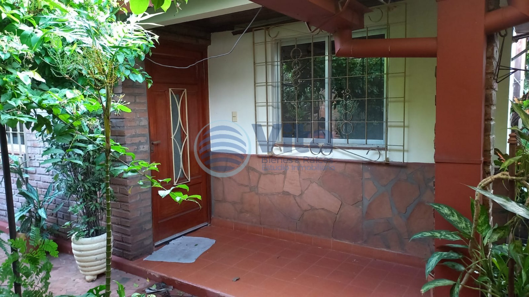 CASA EN VENTA 3 DORM Z/AV. FCO DE HARO Y BUSTAMANTE 