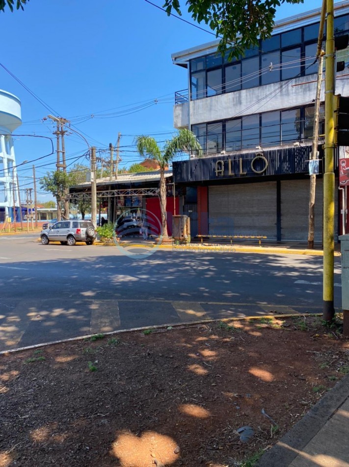 LOCAL COMERCIAL EN VENTA -  ESQUINA COMERCIAL/ AV. CORRIENTES Y MITRE -POSADAS