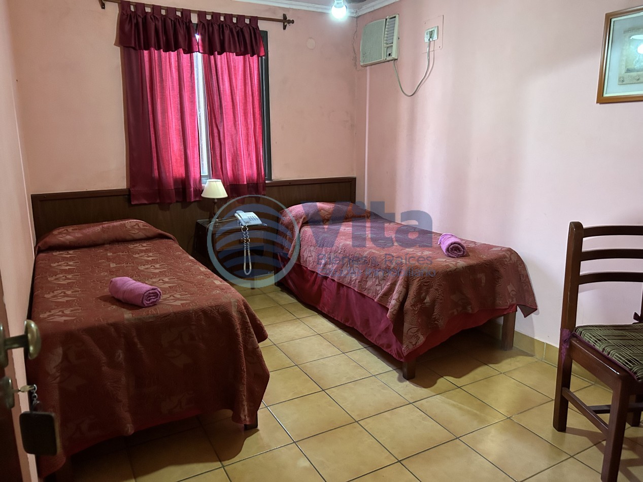 ALQUILA HABITACIONES-- RESIDENCIA UNIVERSITARIA FEMENINA