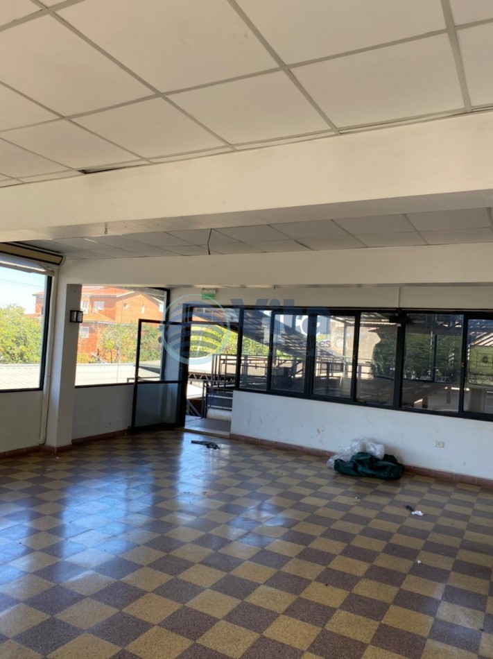 LOCAL COMERCIAL EN VENTA -  ESQUINA COMERCIAL/ AV. CORRIENTES Y MITRE -POSADAS