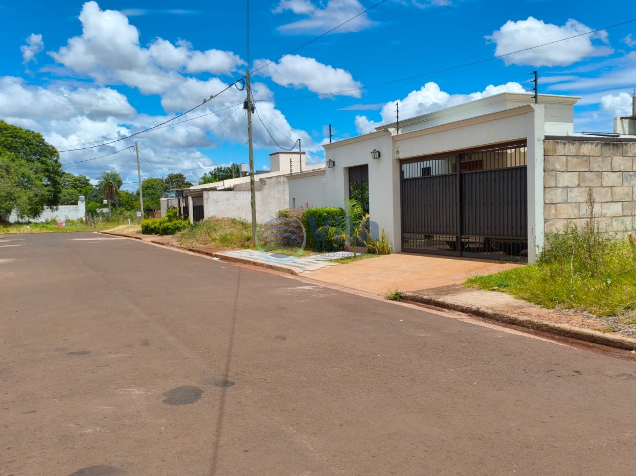 TERRENO EN VENTA Z/AV. BRAULIO ARECO(115) Y AV. ITUZAINGO