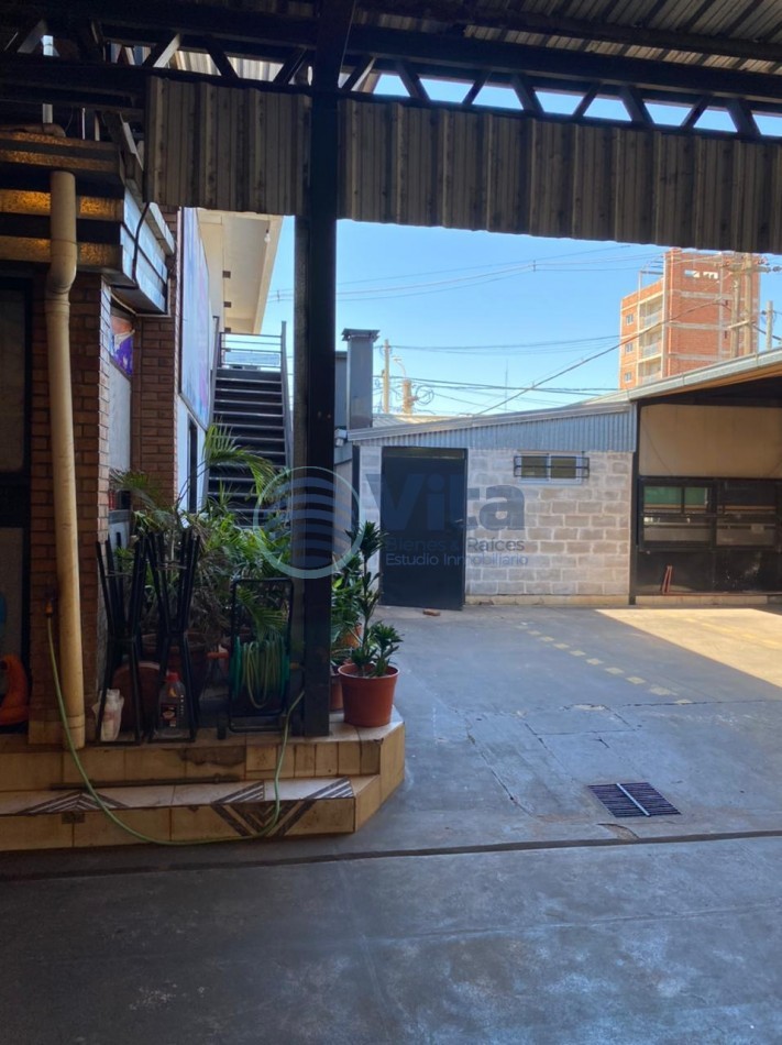 LOCAL COMERCIAL EN VENTA -  ESQUINA COMERCIAL/ AV. CORRIENTES Y MITRE -POSADAS