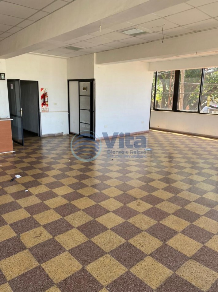 LOCAL COMERCIAL EN VENTA -  ESQUINA COMERCIAL/ AV. CORRIENTES Y MITRE -POSADAS