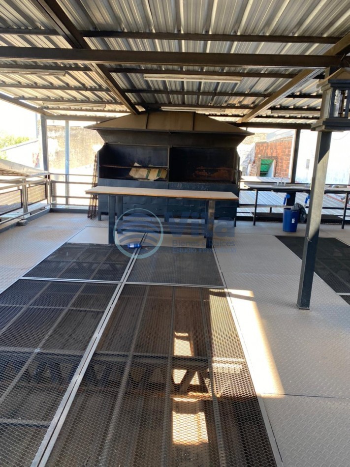 LOCAL COMERCIAL EN VENTA -  ESQUINA COMERCIAL/ AV. CORRIENTES Y MITRE -POSADAS