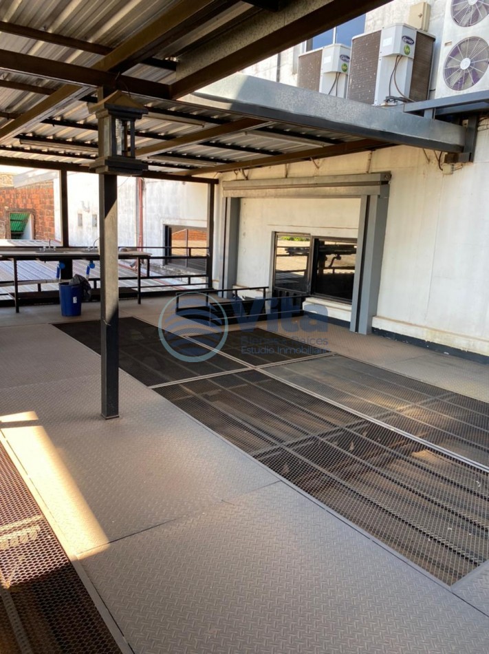 LOCAL COMERCIAL EN VENTA -  ESQUINA COMERCIAL/ AV. CORRIENTES Y MITRE -POSADAS