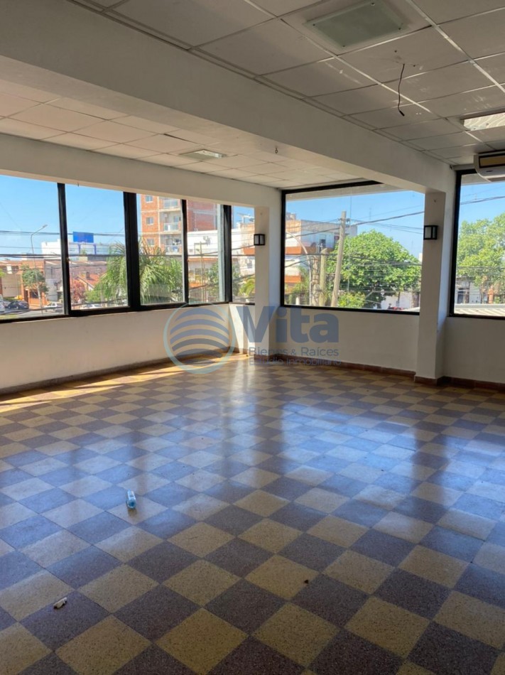 LOCAL COMERCIAL EN VENTA -  ESQUINA COMERCIAL/ AV. CORRIENTES Y MITRE -POSADAS