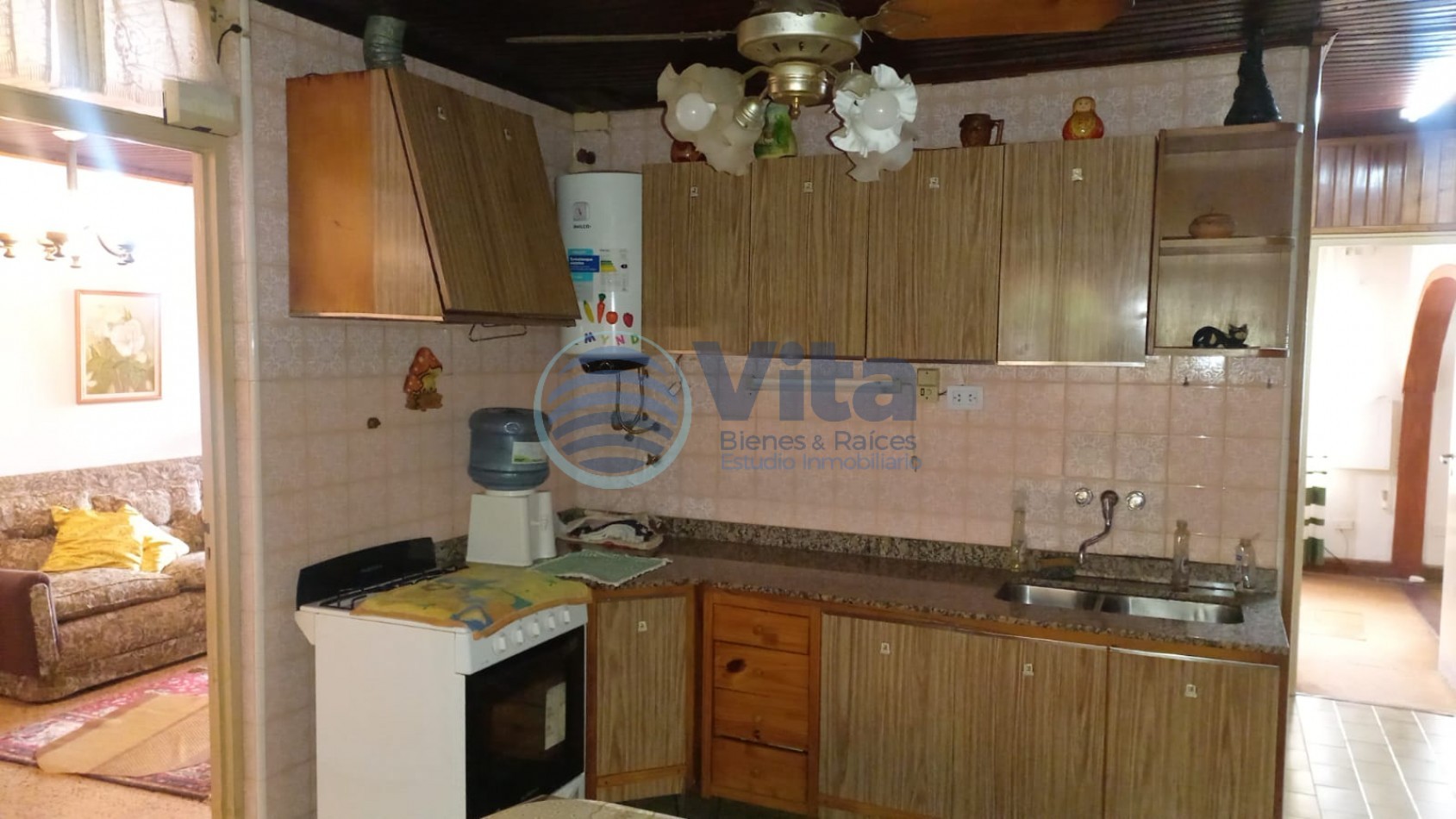 CASA EN VENTA 3 DORM Z/AV. FCO DE HARO Y BUSTAMANTE 