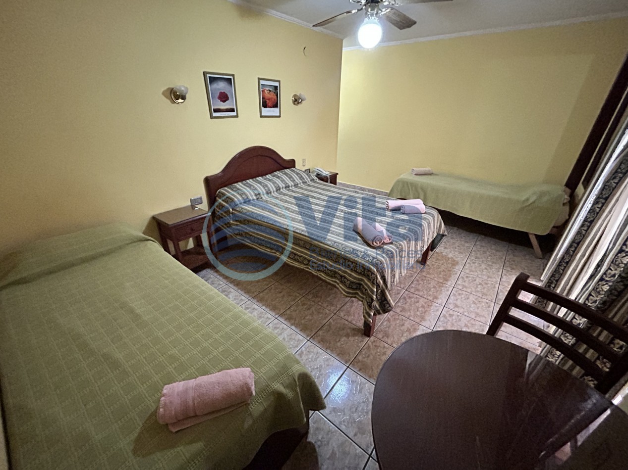 ALQUILA HABITACIONES-- RESIDENCIA UNIVERSITARIA FEMENINA