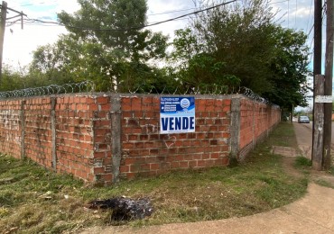 TERRENO EN VENTA EN ESQUINA - GARUPA MNES