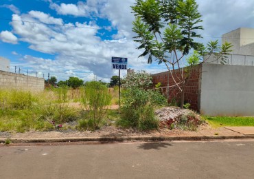 TERRENO EN VENTA Z/AV. BRAULIO ARECO(115) Y AV. ITUZAINGO