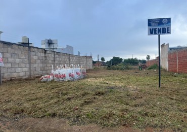 TERRENO EN VENTA Z/AV. BRAULIO ARECO(115) Y AV. ITUZAINGO