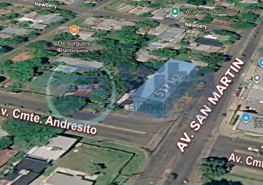 TERRENO EN VENTA CON CASA A REMODELAR ESQUINA DE AV.SAN MARTIN Y CMTE. ANDRESITO